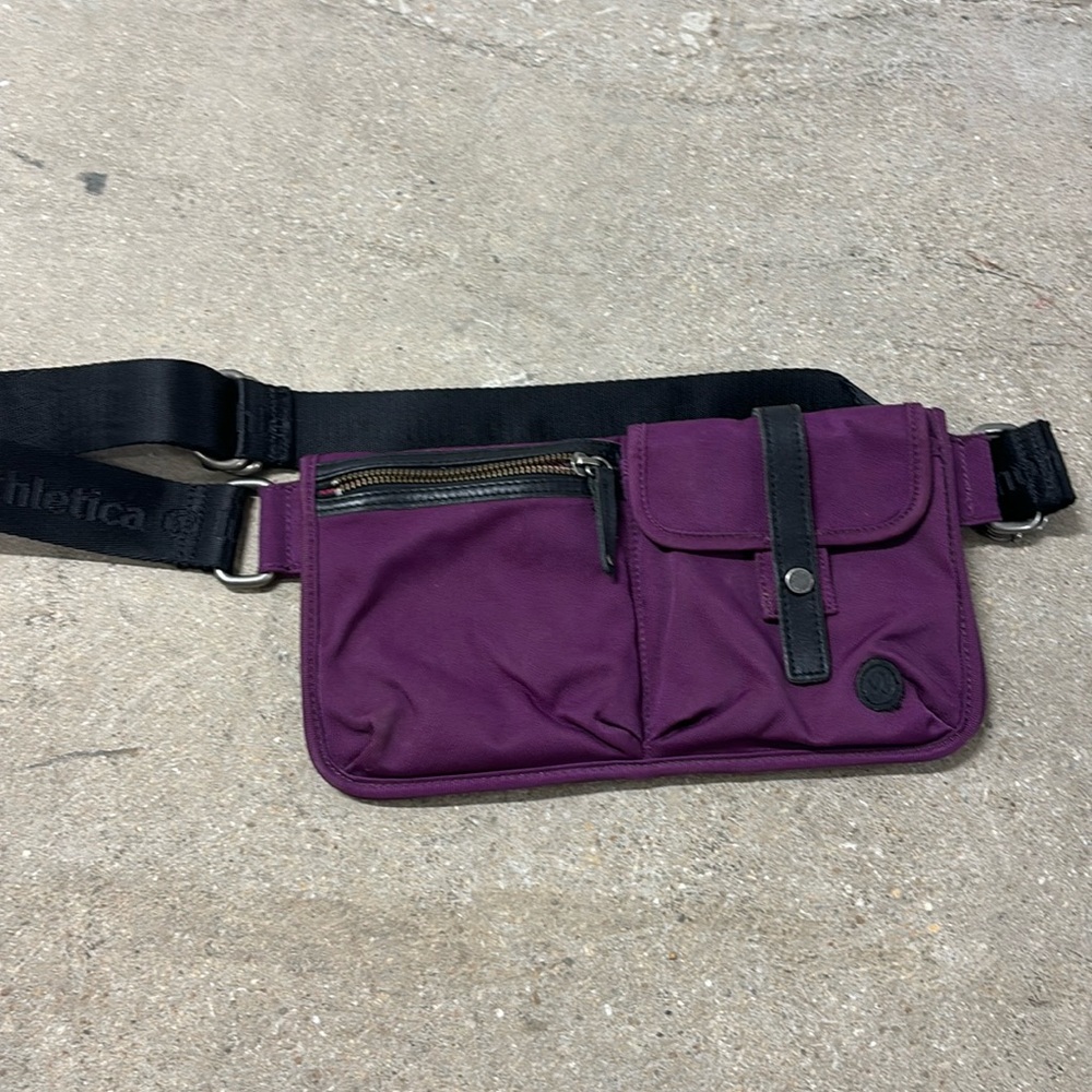 Lululemon Fanny bag